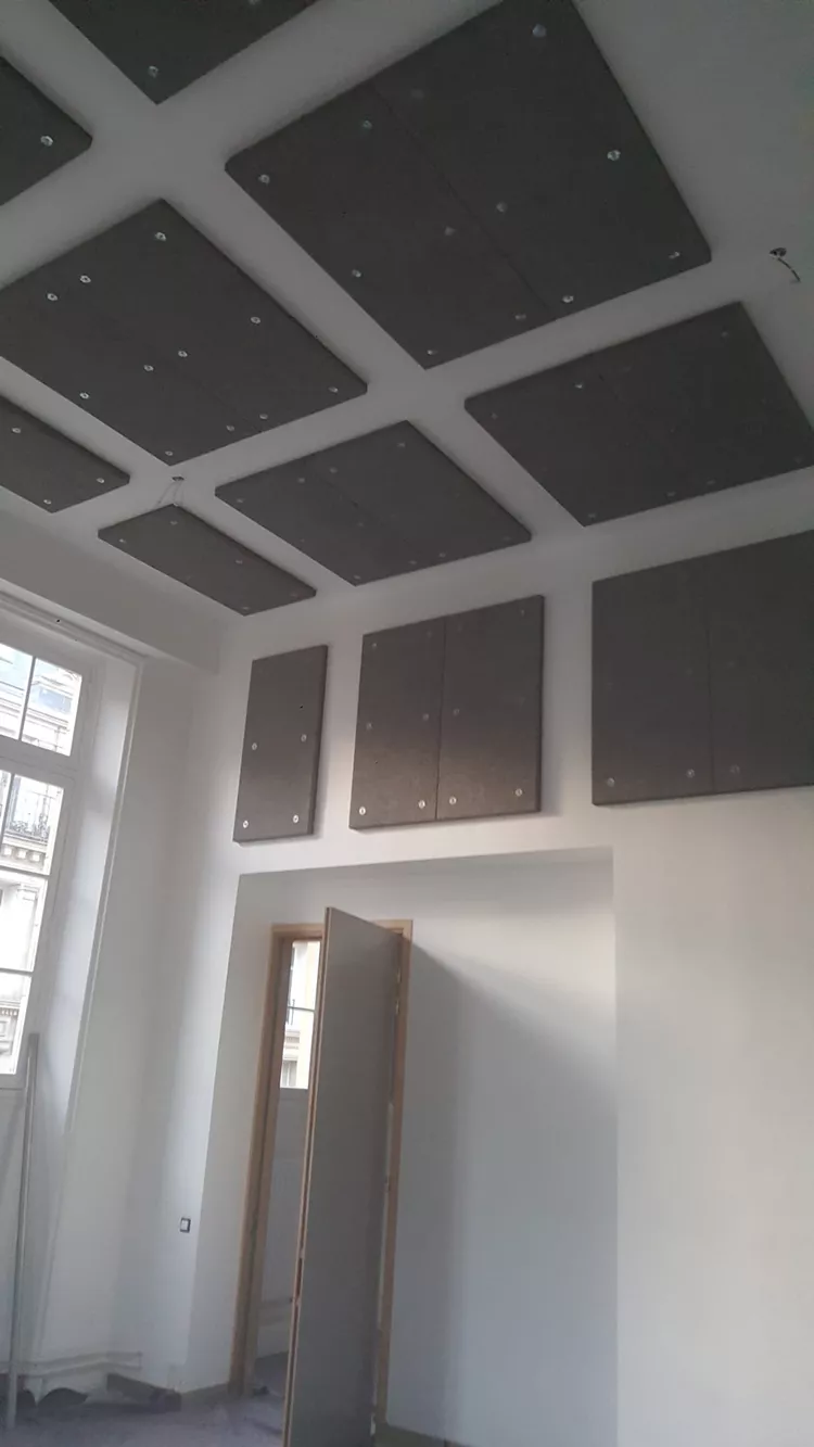 Vorbereitungen für die Akustik Decke und Wand im Trockenbau Vorbereitungen für die Akustik Decke und Wand im Trockenbau